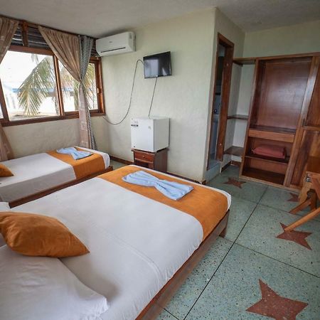 Hostal Estrella De Mar Puerto Ayora  Eksteriør bilde