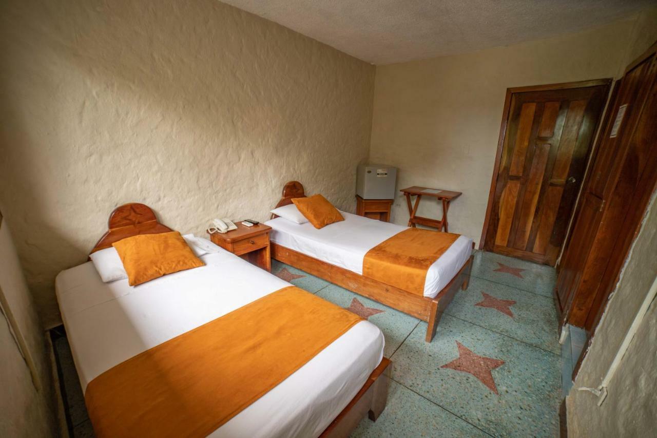 Hostal Estrella De Mar Puerto Ayora  Eksteriør bilde