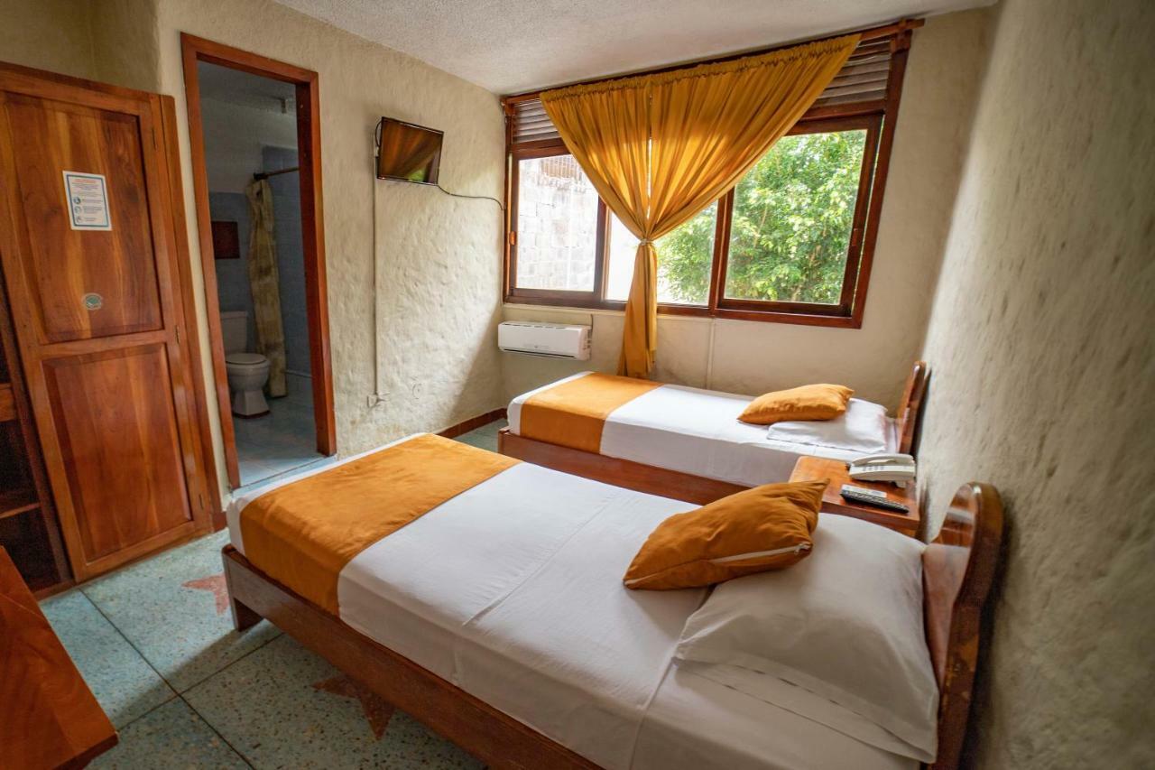 Hostal Estrella De Mar Puerto Ayora  Eksteriør bilde