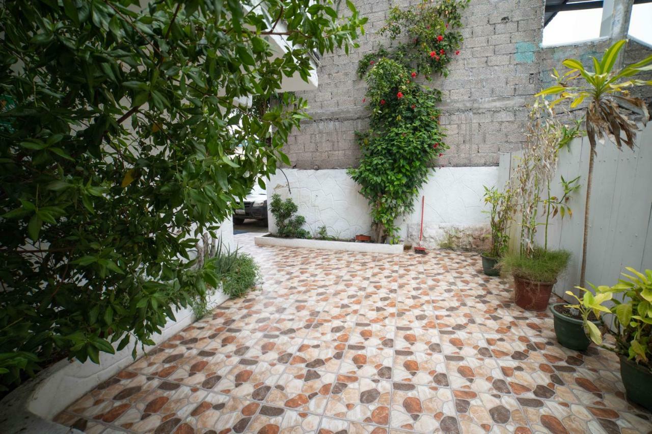 Hostal Estrella De Mar Puerto Ayora  Eksteriør bilde